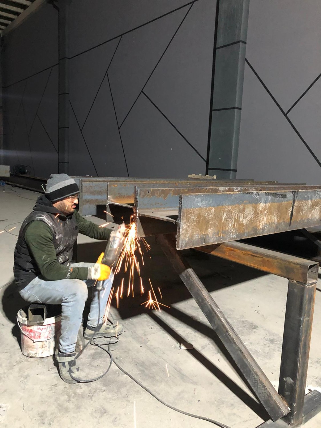 Fabrika Güçlendirme ve Bölme